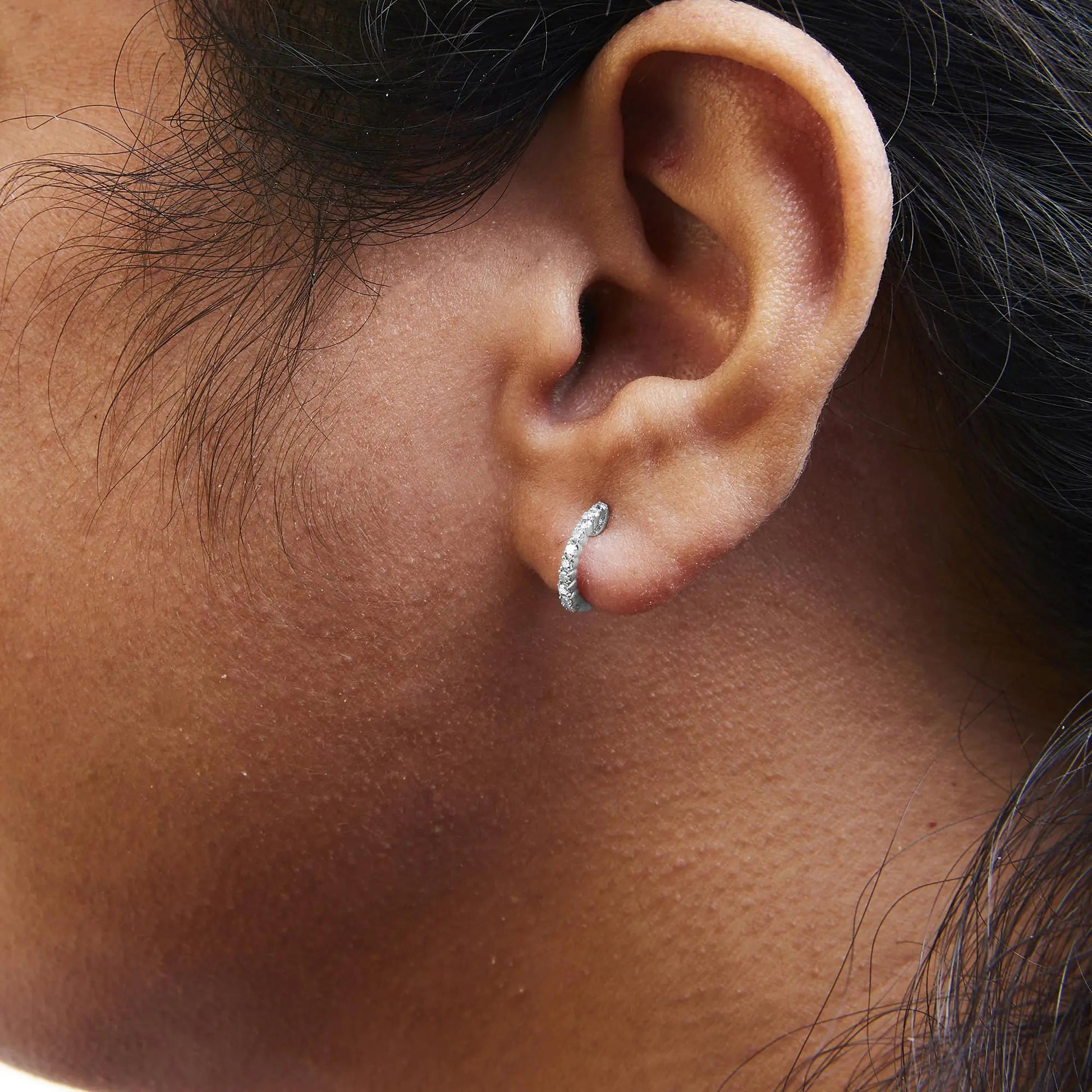 .925 Sterling Silver 1/6 Cttw Diamond Petite Hoop Earrings - Naved Products